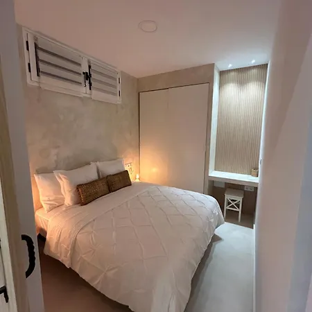 Kira Playa Blanca (Lanzarote)